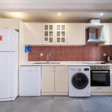 アパートホテル The Canka And Family Center - Sisli 4*