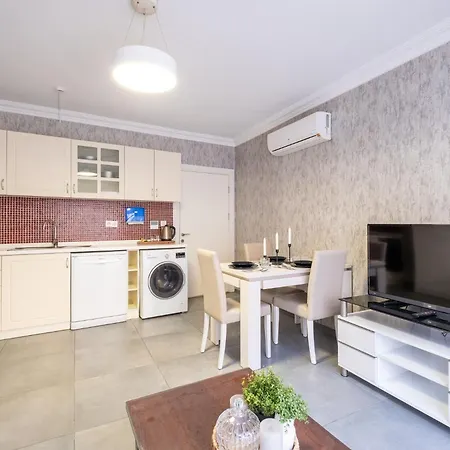 מלון דירות The Canka And Family Center - Sisli 3*