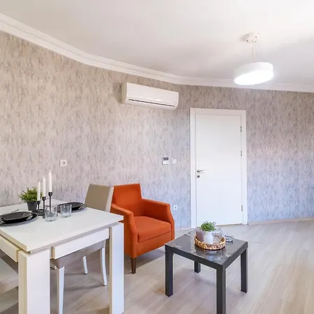 מלון דירות The Canka And Family Center - Sisli 3*